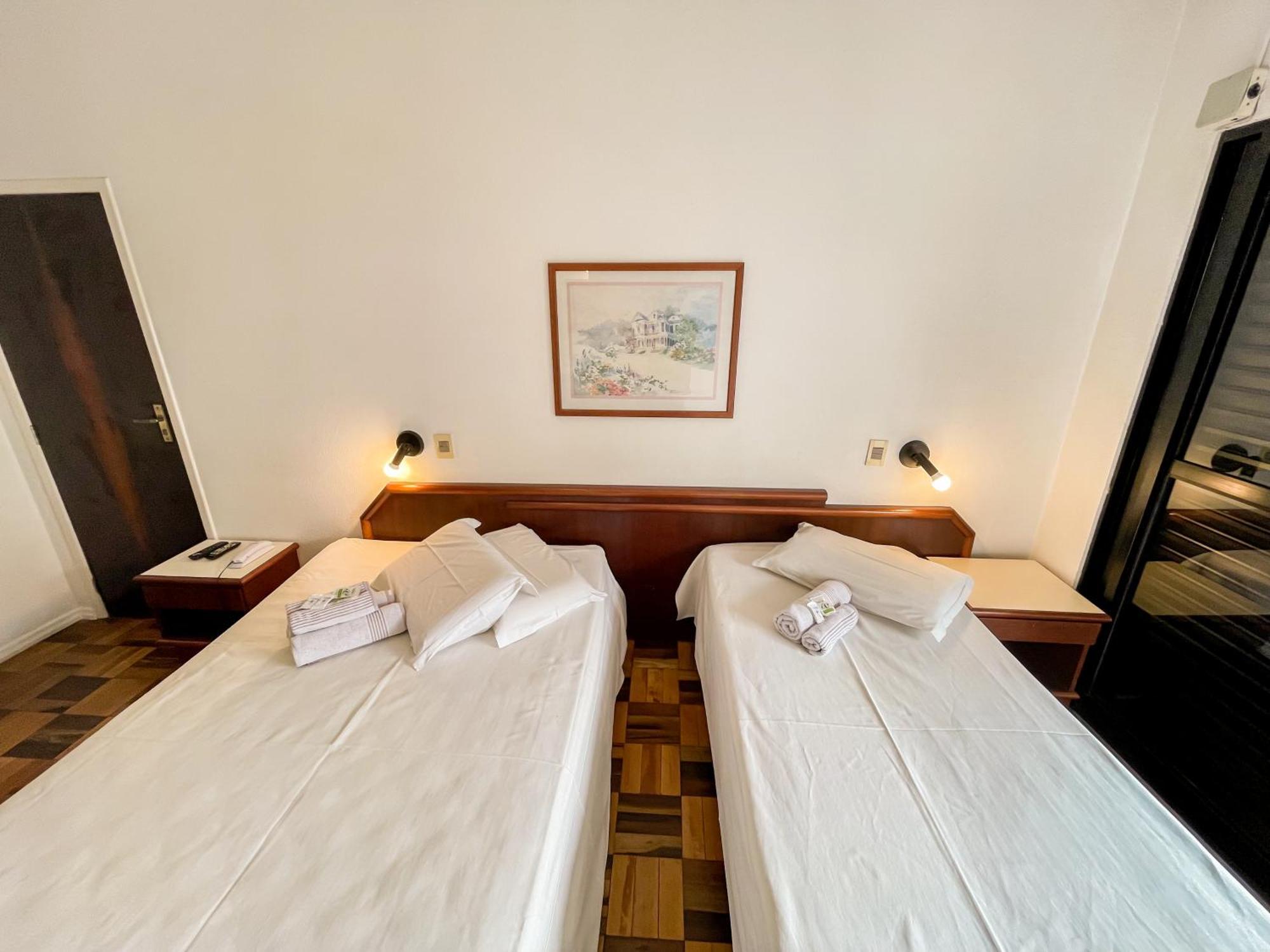 Canas Gold Hotel